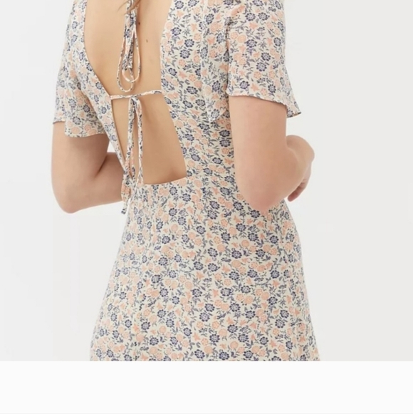 Floral Print Urban Outfitters Flowing Spring Women's Dress - Picture 5 of 6
